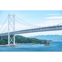 夏のしまなみ海道因島大橋