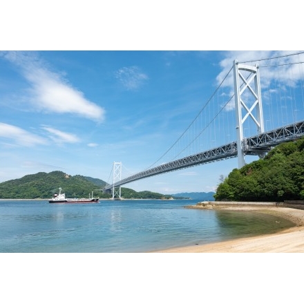 夏のしまなみ海道因島大橋