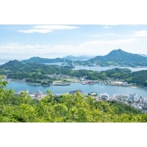 因島公園から見る夏の瀬戸内海