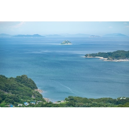 因島公園から見る夏の瀬戸内海