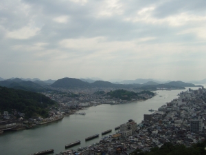 鎖岩からの尾道水道